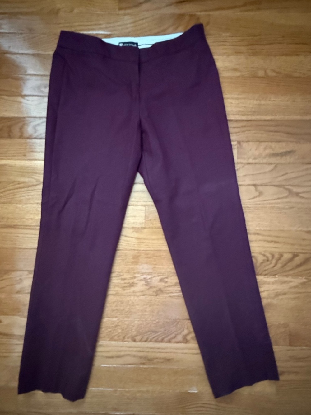 Valerie Bertinelli Ankle Length Dress Pant. Size is 6. These are Maroon/Burgundy